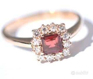 Anello Oro bianco 18kt 12 diamanti e Rubino rosso