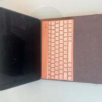 Custodia + Tastiera Bluetooth iPad