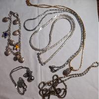 Set di 5 collane e un bracciale