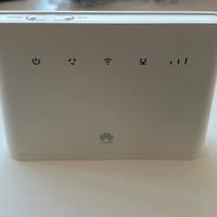 4G LTE Wi-Fi router.l HUAWEI