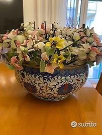 Vaso con fiori di vetro