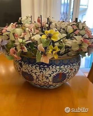 Vaso con fiori di vetro