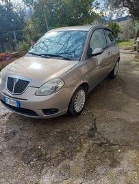 lancia ypsilon Ecochic oro
