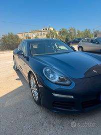 Porsche Panamera S