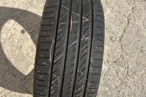 Gomma estiva Pirelli powergy 215/40 R17 87Y al 71%