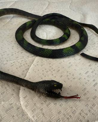 Serpente giocattolo lungo circa 120cm