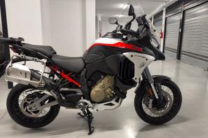 Multistrada V4 rally full