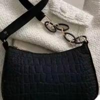 borsa nera elegante retrò 