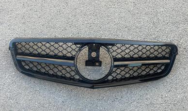 griglia anteriore MERCEDES-BENZ C W204 2007-2014