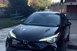 Toyota CH-R Lounge Full Hybrid 1.8 122cv