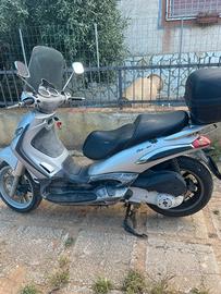 Beverly 250