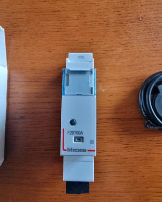 Bticino Living Now F20T60A Misuratore DIN connesso