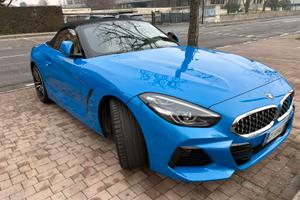 BMW Z4  (G29) blu misano / interni pelle bianca