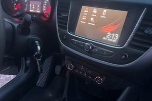 Opel crossland benz/gpl