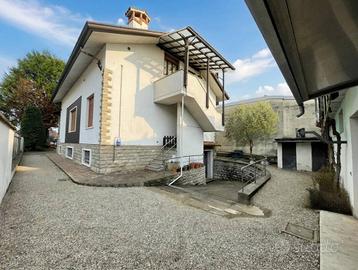 Villa di 108 m² con 3 locali a Monza