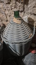 Antiche damigiane da vino