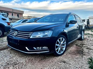 RICAMBI MOTORE CAMBIO  VW PASSAT 1.6 TDI  105 CV