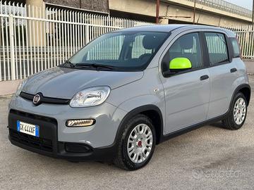 Fiat Panda 2022 1.0 FireFly ibrida/benzina 13.000 