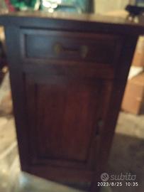 Coppia comodini antichi