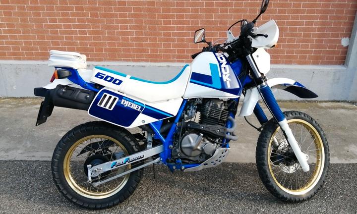 Permuto Suzuki DR 600 Djebel- 1987