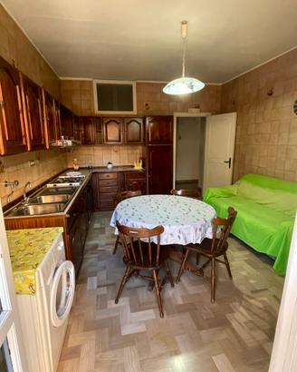 Appartamento arredato 140 mq
