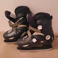 pattini per pattinaggio su ghiaccio