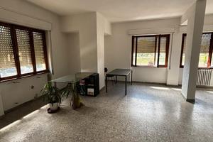 Stanza uso ufficio