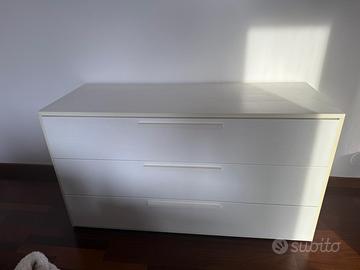 CASSETTIERA A 3 CASSETTI, 2 MANIGLIE DA SISTEMARE