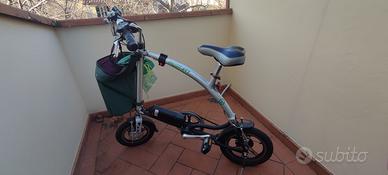 Bici pieghevole a pedalata assistita
