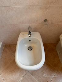 Coppia di sanitari