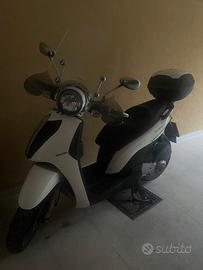 Piaggio Carnaby 300 - 2009