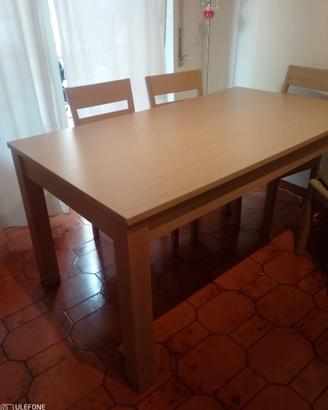Tavolo allungabile + sei sedie