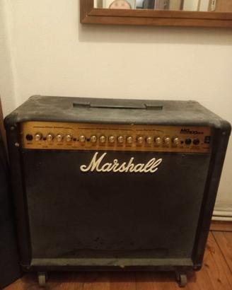 Marshall Mg100dfx