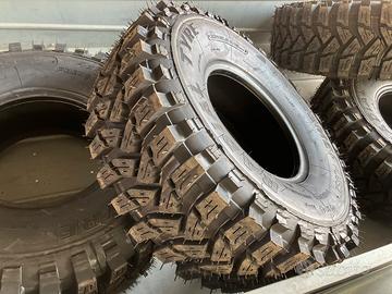 Gomme 33x12,5 R15