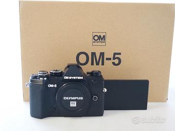 OLYMPUS OM SYSTEM OM-5