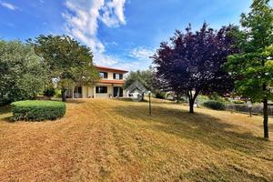VILLA SINGOLA A GUALDO TADINO