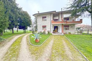 PORZIONE DI BIFAMILIARE A PIAZZOLA SUL BRENTA