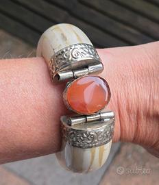 Bracciale anni 70 con corniola naturale