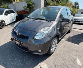 Toyota Yaris 1.0 5 porte