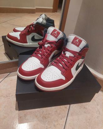 AIR JORDAN 1 MID