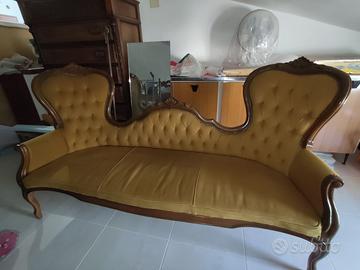 Divano più due poltrone anni 60