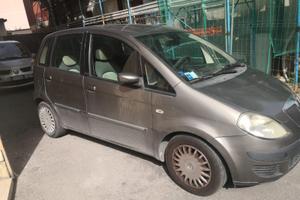 Lancia Musa 1.9 Multijet Platino