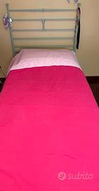 Letto in ferro verniciato verde acqua