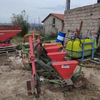 Seminatrice per mais e girasole