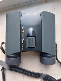 Binocolo   Nikon Trailblazer 8x25