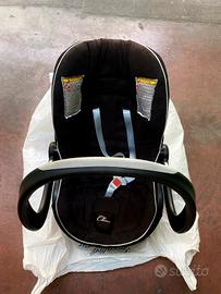 Seggiolino ovetto chicco black label