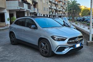 Mercedes GLA 200 - 163CV - GEN 25 - KM 13 000