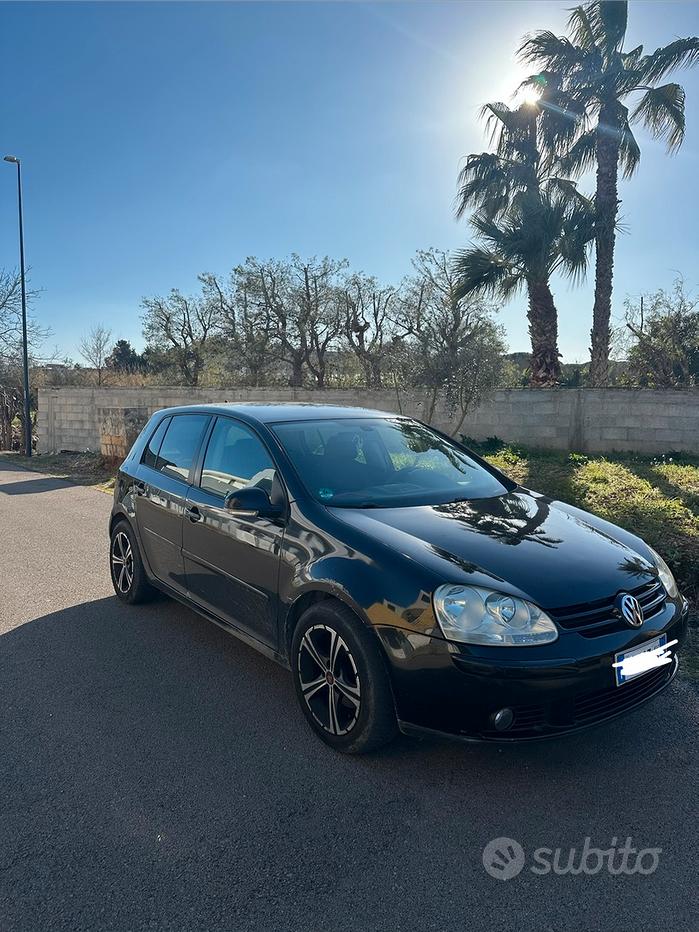 VOLKSWAGEN Golf 5ª serie