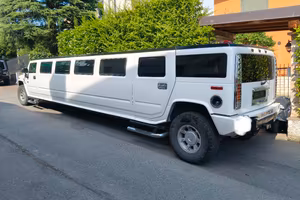 HUMMER H2 LIMOUSINE 