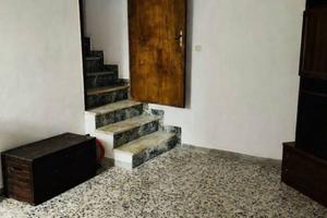 Trilocale Vico I Sant'Eligio 4, Padula